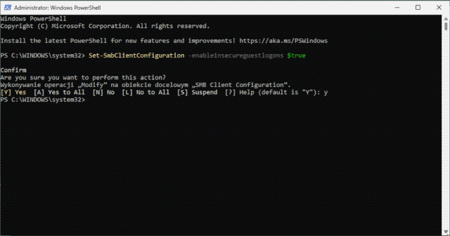 konsola powershell z wykonanym poleceniem "set-smbclientconfiguration -enableinsecureguestlogons $true"